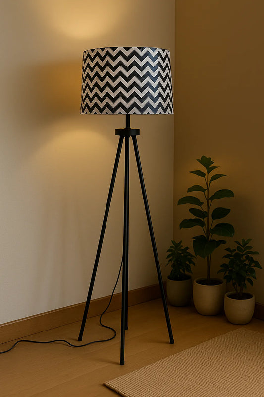 Zigzag Tripod Elegance floor lamp